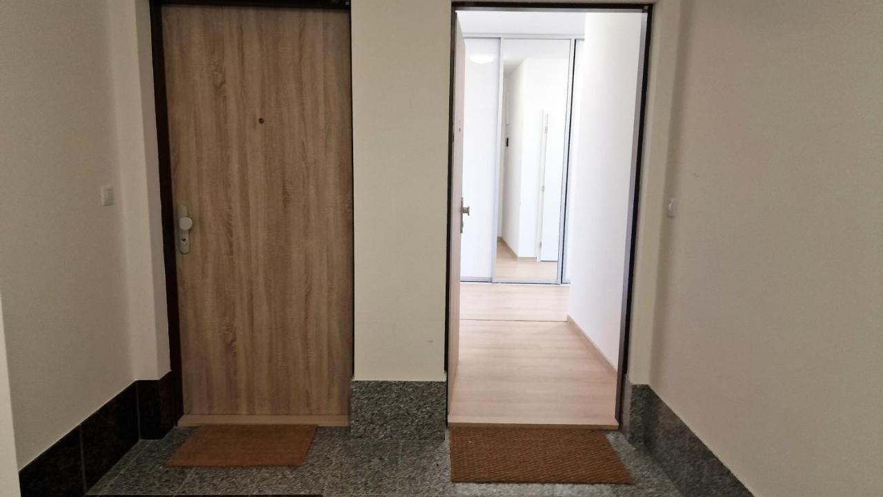 Luxo 2 Room Apartments By Bratislavatrip Ngoại thất bức ảnh